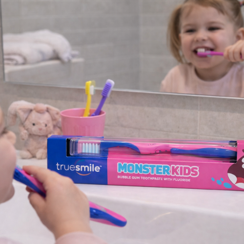 sekrety-czystosci-hurtownia-truesmile-monster-kids-pasta-do-zebow-bubble-gum.jpg