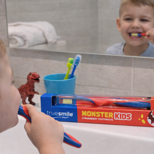 sekrety-czystosci-hurtownia-truesmile-monster-kids-pasta-do-zebow-truskawkowa.jpg