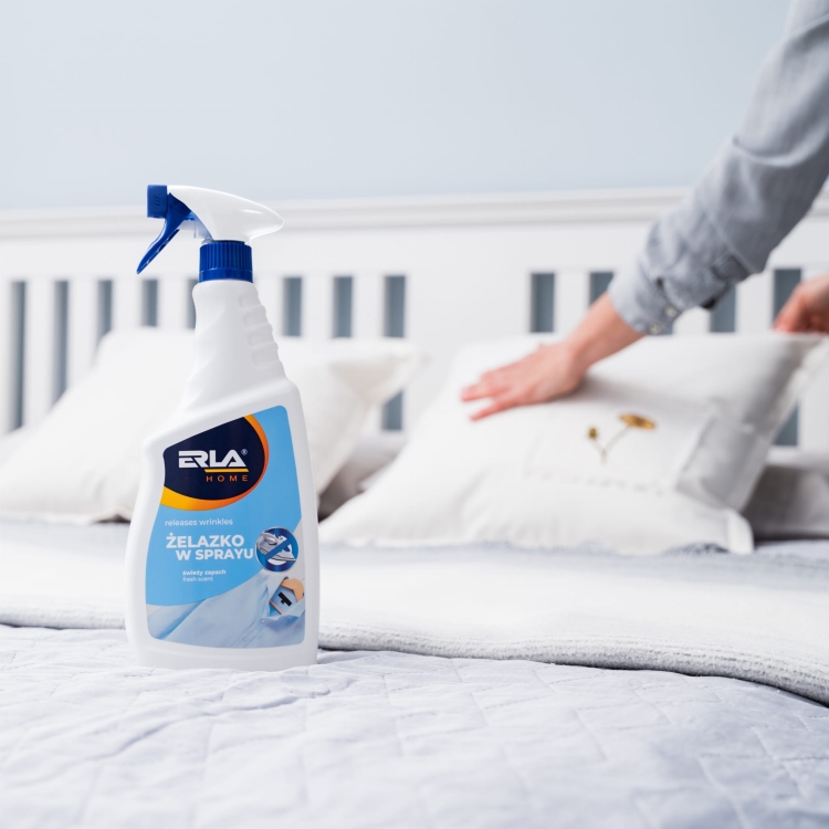 sekrety-czystosci-erla-zelazko-w-sprayu-wygladzanie-ubran-bez-prasowania-750ml.jpg